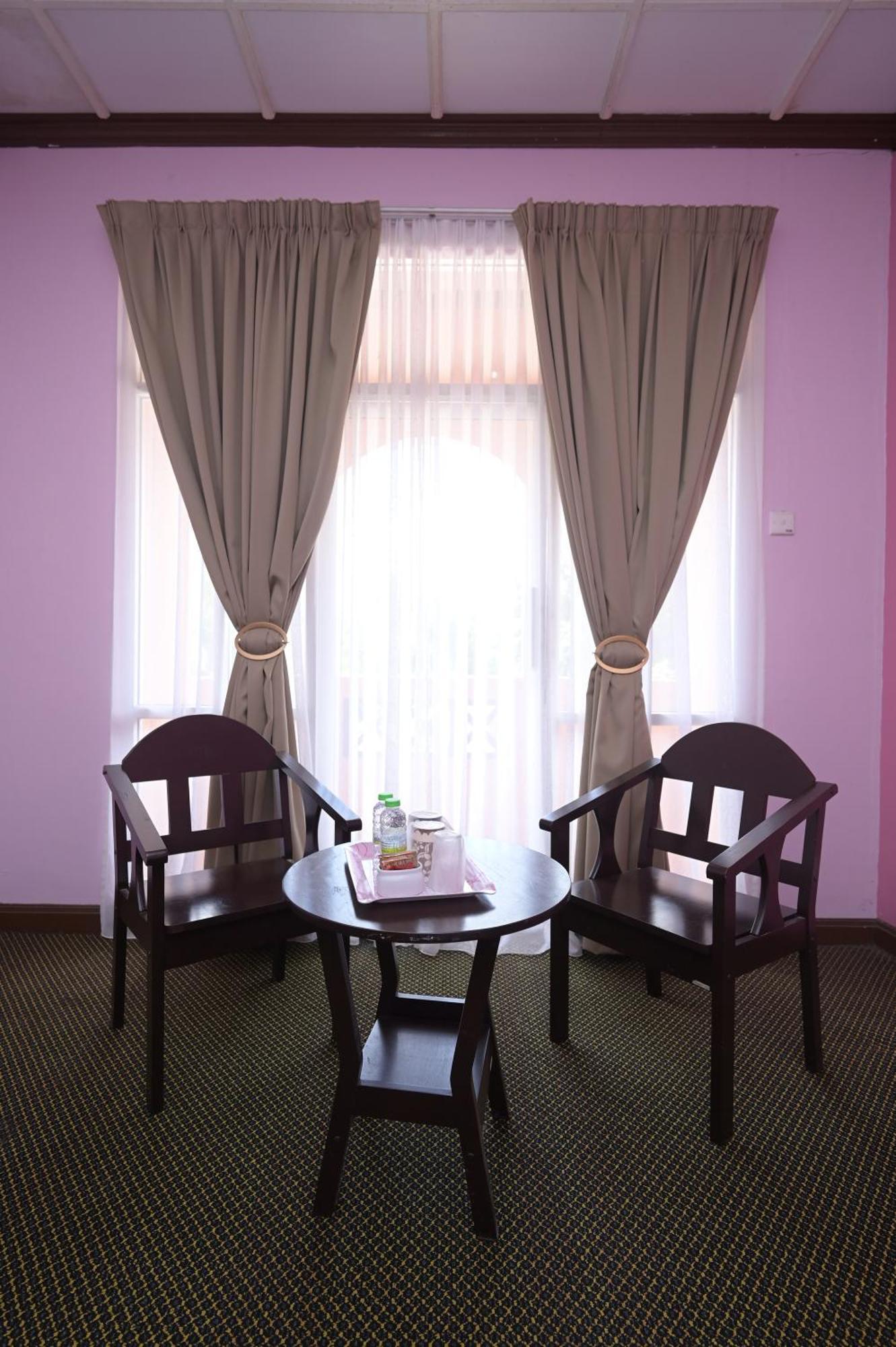 Kesedar Hotel Travel & Tours Sdn Bhd Gua Musang Esterno foto