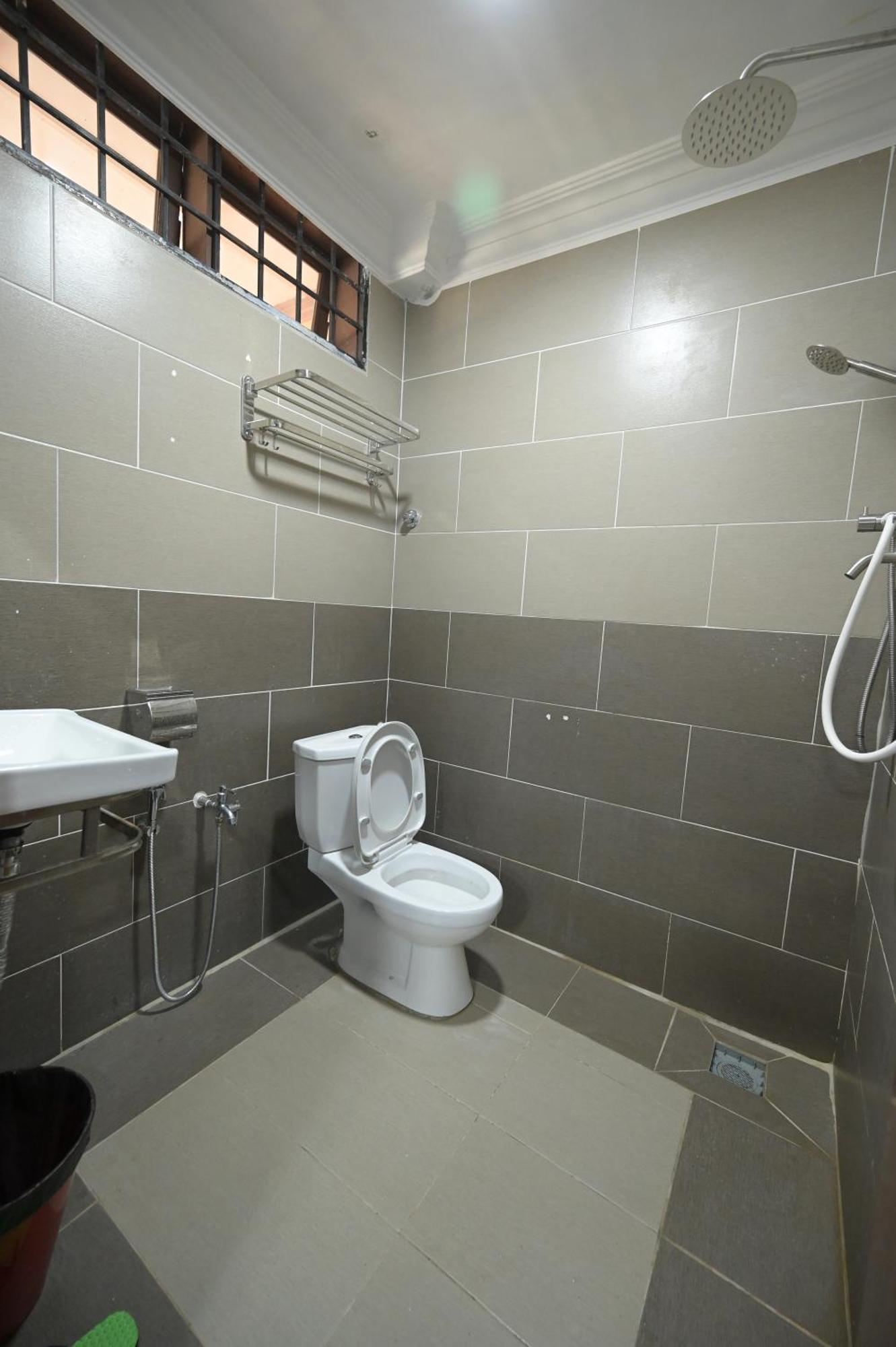 Kesedar Hotel Travel & Tours Sdn Bhd Gua Musang Esterno foto